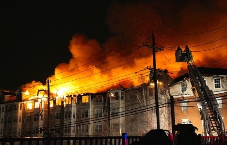 ABD'de Türk diplomatların yaşadığı sitede yangın hasara yol açtı!