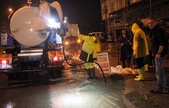 Ordu'da heyelan tehlikesi nedeniyle 36 daireli bina tahliye boşaltıldı!