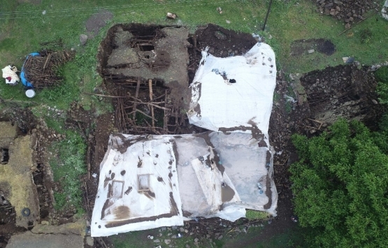 Bingöl Yedisu da kerpiç yapılar yıkıldı!