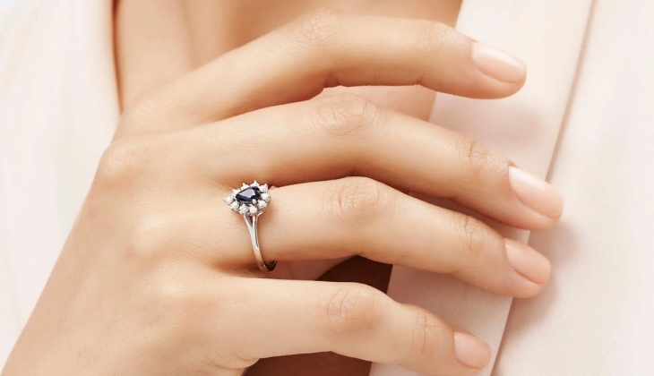 Altınbaş Safir yüzükler yarı fiyatına! 30 Aralık 2022 fiyat listesi...