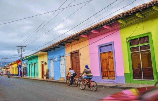 Bakması bile keyifli olan renkli evler!