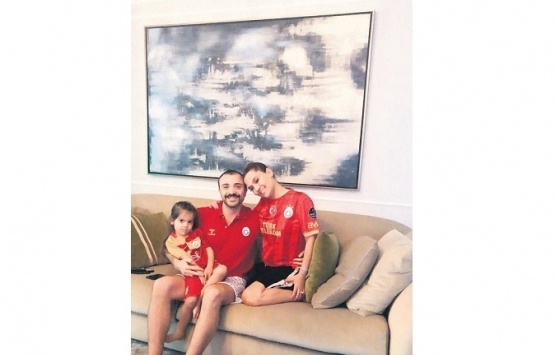 Demet Akalın kızına 4 bin 200 liraya oyuncak ev aldı!