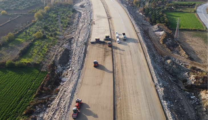 Son dakika: Aydın-Denizli Otoyolu nun 80 kilometrelik bölümü trafiğe açılacak!