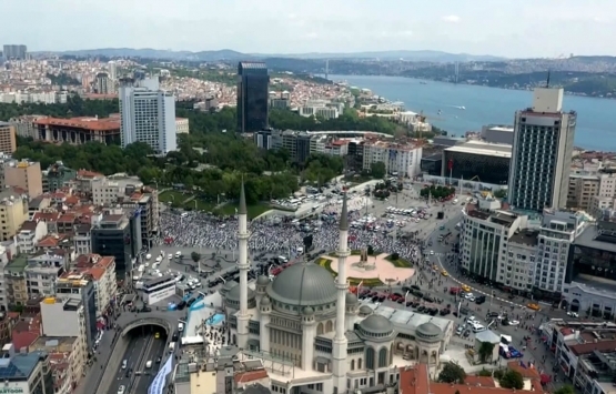 Taksim Cami ibadete açıldı!