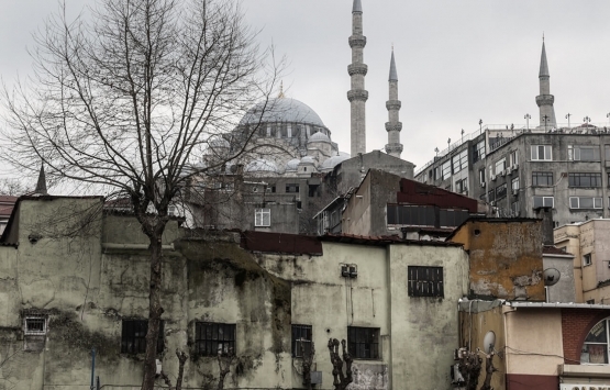Gündüzleri adım atacak yer kalmayan Tahtakale de 15 kişi ikamet ediyor!