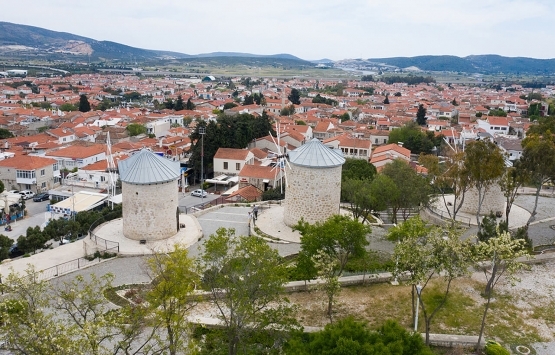 Çeşme Milli Emlak Müdürlüğü nden 17.6 milyon TL ye satılık 2 arsa!