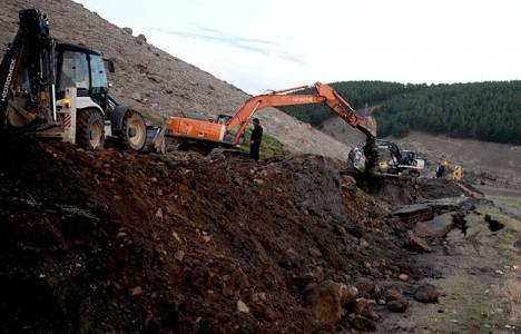 Sarıkamış'ta kuvvetli yağış hasara neden oldu!