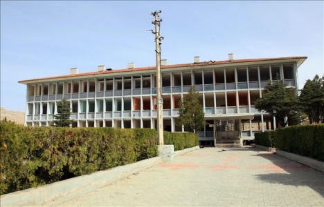 Darende Hükümet Konağı'nda yıkım çalışmalarına başladı!