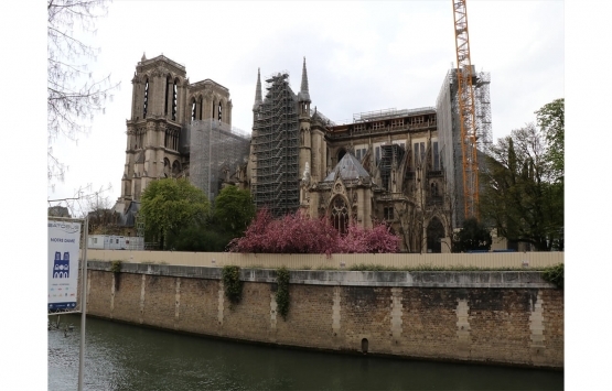Fransa daki Notre Dame Katedrali nin restorasyonuna hala başlanamadı!