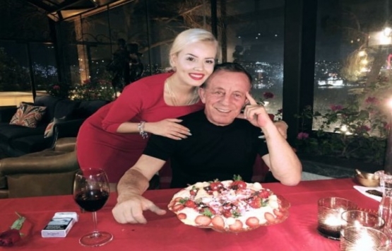 Ali Ağaoğlu ndan romantik Sevgililer Günü kutlaması!