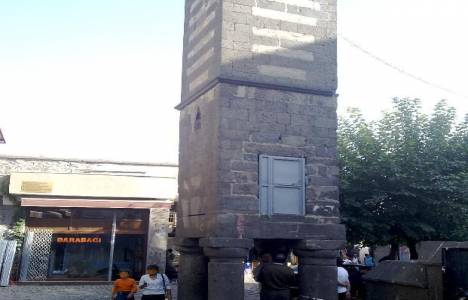 Dört Ayaklı Minare'nin restorasyonu sürüyor!