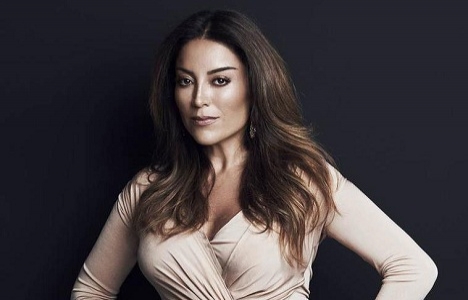 Aşkın Nur Yengi 4 katlı villasını gardırop yaptı!