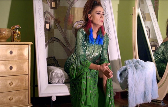 Yıldız Tilbe evinde klip çekti!