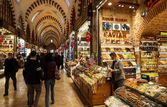 Mısır Çarşısı esnafı evlerini tek tek satıyor!