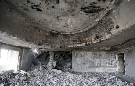 Saddam ın Sarayı yerle bir oldu!