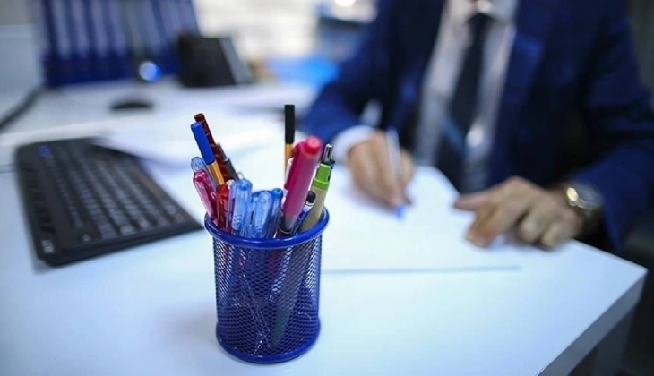 Kamu kurum ve kuruluşlarında işçi alımı ile ilgili yönetmelikte değişikliğe gidildi...