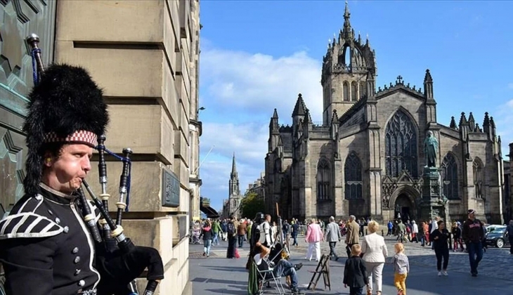 Göktürk ve Zekeriyaköy deki villa fiyatına İskoçya’da şato satın alınabiliyor!