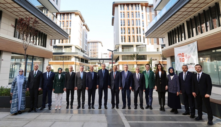 TOKİ, Rize deki 3 bin 742 konutu hak sahiplerine teslim etti! Cumhurbaşkanı Erdoğan: 1.157 adet konutun yapımı sürüyor!