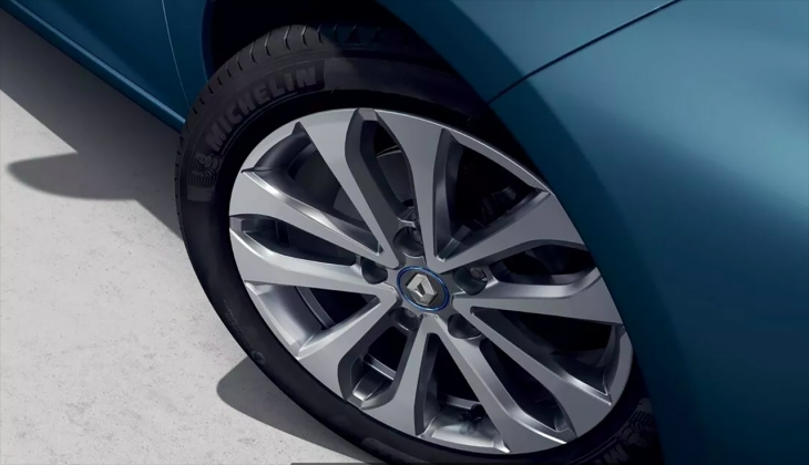 Renault’un elektrikli otomobili Zoe-E Tech in fiyatına bakmadan geçmeyin. İşte 18 Eylül 2022 güncel fiyat listesi
