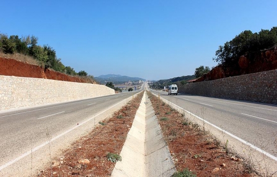 Yayladağı-Antakya duble yol çalışmalarında sona gelindi!