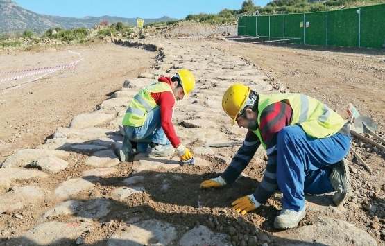 Neonteikhos Antik Kenti yoluna çelik köprü inşa edildi!