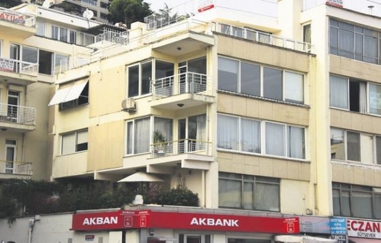 İşletmeci Ayşe Kucuroğlu milyonluk evi harabeye çevirdi!