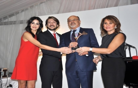 Tanyer İnşaat sanat gecesiyle koruncuklara umut oldu!