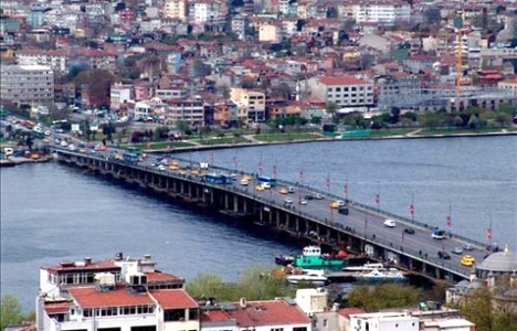 Atatürk Köprüsü yarın trafiğe kapatılacak!