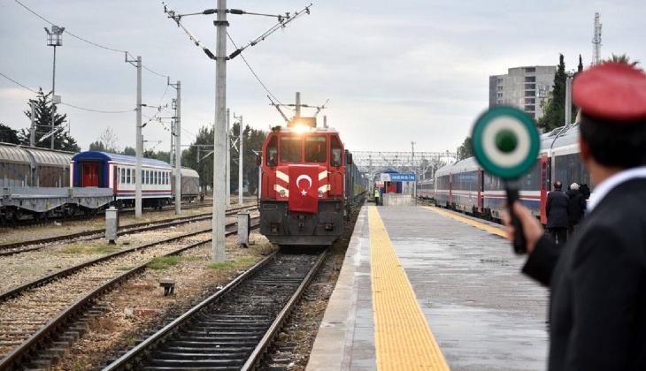 Bakan Uraloğlu: Demir yolları yapay zekalı sistemle izlenecek