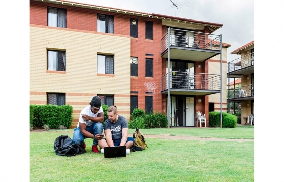 Avustralya'da inşaat halindeki üniversite binasının çatısı çöktü!