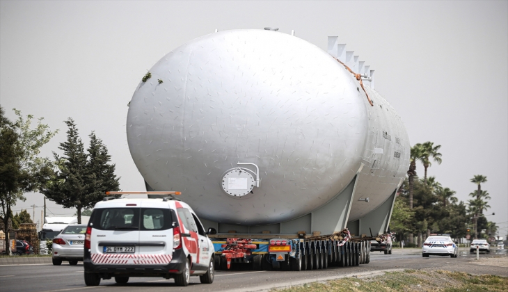 Mersin'den yola çıkan dev reaktör Adana'ya 4 günde ulaşacak