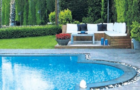 Bengü Acarkent tek villasını Hello Fashion Homes dergisine açtı!