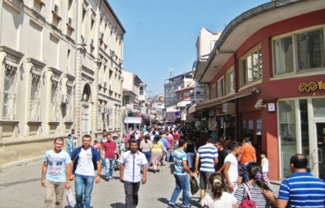 İzmir Kemeraltı'nın üstü 2007'den beri kapatılmayı bekliyor!