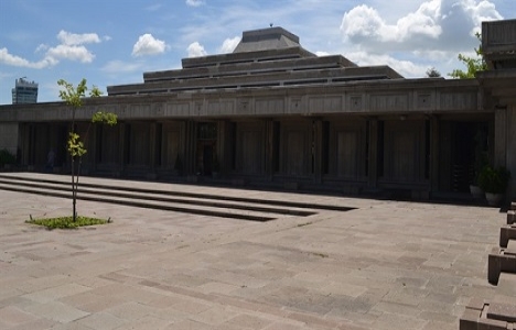 Ankara Meclis Camisi