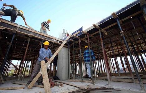 Bayraklı Nafiz Gürman Kültür Merkezi'nin yüzde 70'i tamamlandı!
