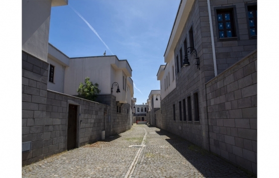 Diyarbakır Sur da inşası tamamlanan yapılar hak sahiplerine teslim ediliyor!