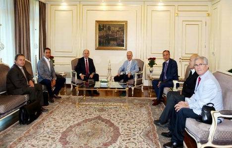 Kadir Topbaş, yerli tramvaya destek veren sanayicileri ağırladı!