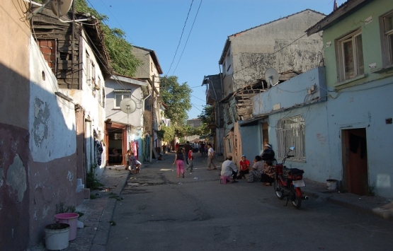 Konak'ta 40 yıl sonra gelen tapu sevinci!