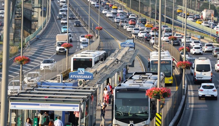 Ulaşımda ücretsiz kart engeli: Özel halk otobüsleri ücretsiz ulaşım için sınır koydu! Artık bu günler ücretli olacak