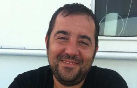 Ata Demirer annesinin Cihangir'deki evine taşındı!