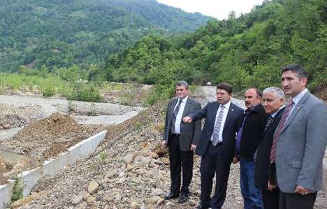 Kozcağız-Kumluca yolunda çalışmalar sürüyor!