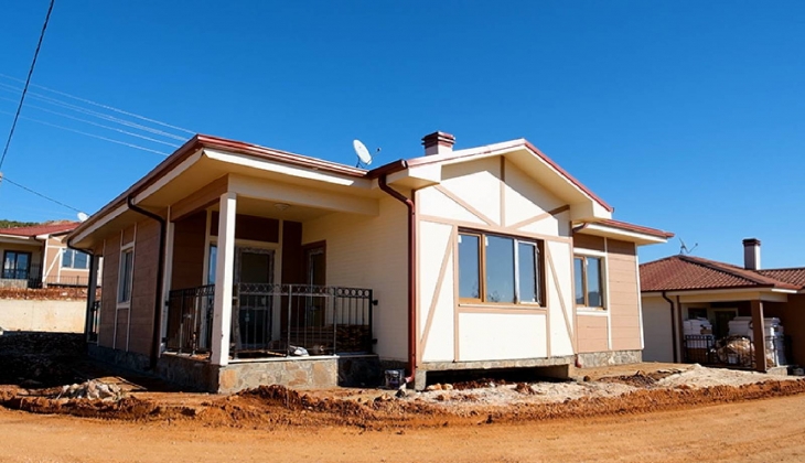 Kalıcı deprem konutlarının yapımı devam ediyor...