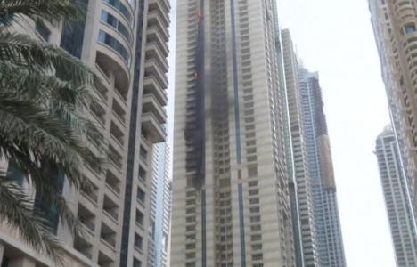 Dubai Sulafa Kulesi'nde yangın çıktı!