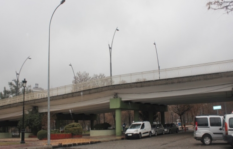 Gaziantep Kemal Köker Köprüsü'nün altındaki binalar yıkıldı!