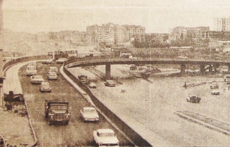 1975 yılında Zincirlikuyu Kavşağı Üst Geçidi trafiğe açılmış!