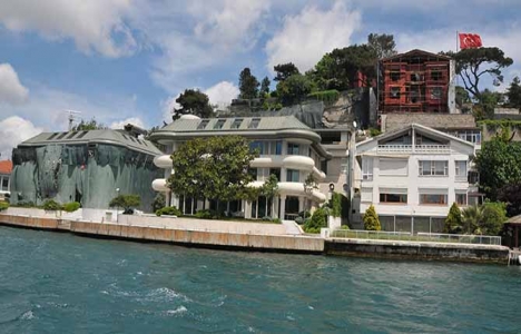 Kandilli'de var olmayan ahşap yapıya restorasyon izni!