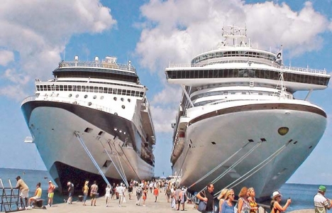 Kuşadası'na 2015'te gemiyle 700 bin turist gelecek!