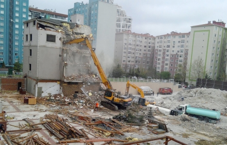 Kanatçı Muhtar'dan Beylikdüzü'ne 350 yataklı iş oteli!