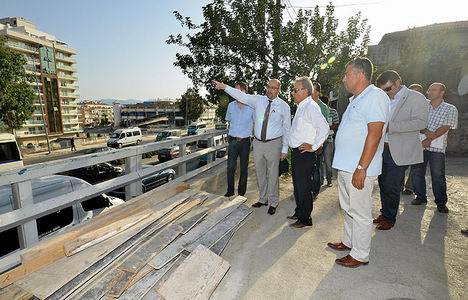 İzmir Anadolu Caddesi’ne 7 üst geçit daha geliyor!