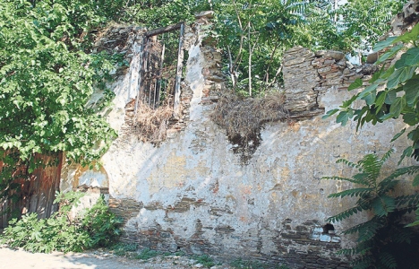 Tire'deki La Martine Konağı onarılmayı bekliyor!